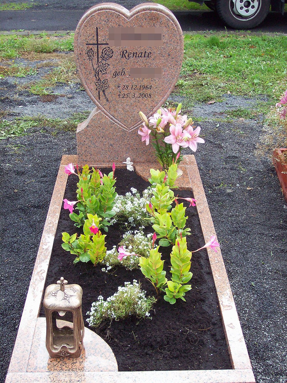 Einzelgrabstein Herz Beispiel